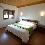 Large Modern In With Private Pool 세로리코데바스토