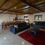 Large Modern In With Private Pool *