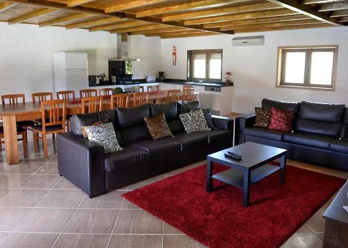 Large Modern In With Private Pool Castelbuono