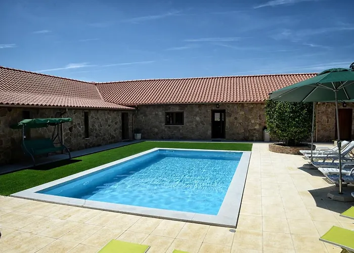 Large Modern In With Private Pool * セロリコ・デ・バスト