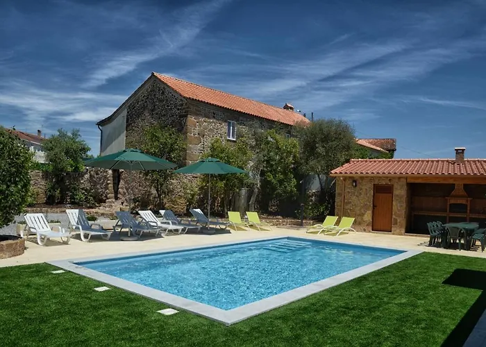 Large Modern In With Private Pool Villa Castelbuono